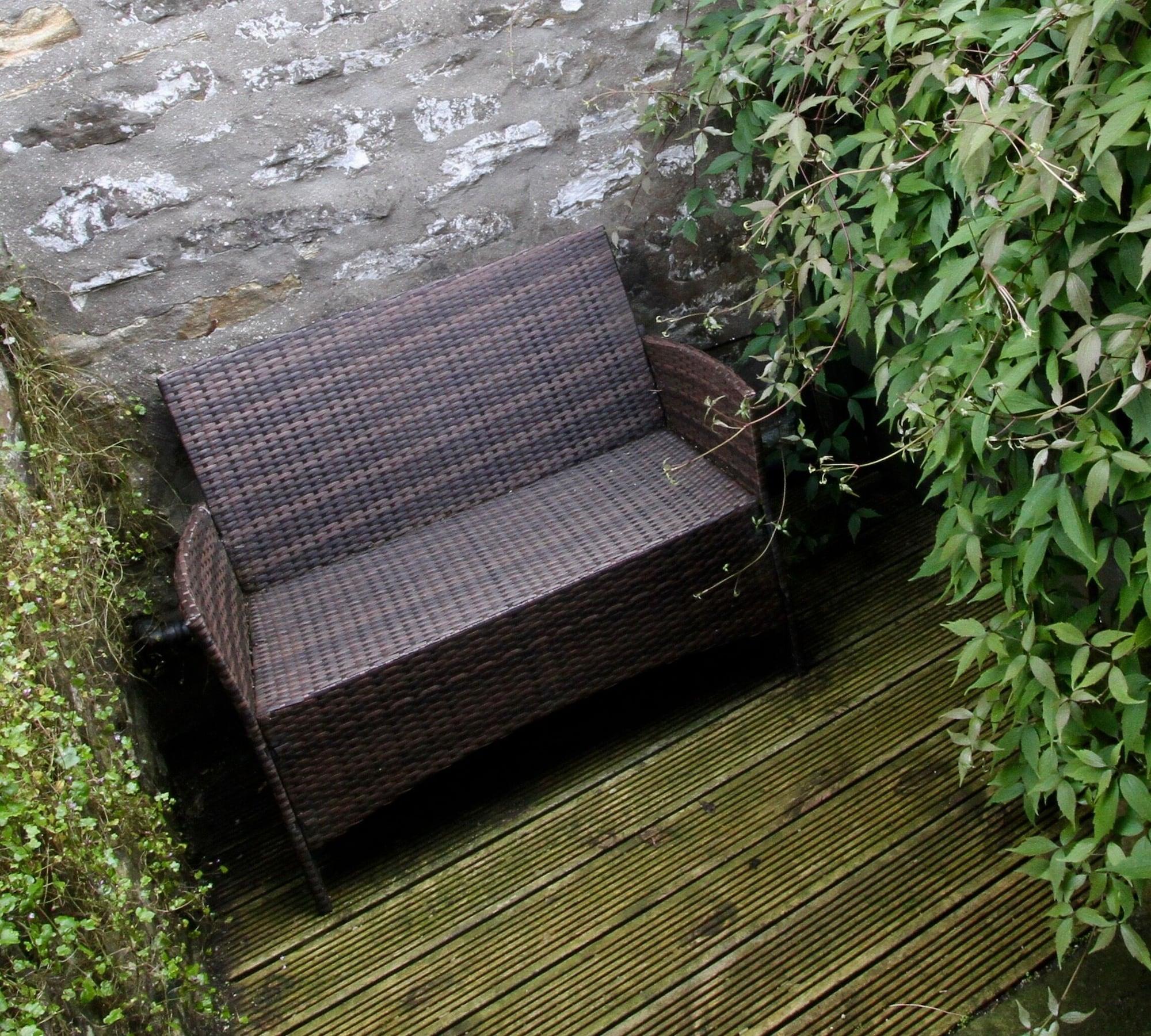 Ashfield House Hotell Grassington Eksteriør bilde A rattan bench
