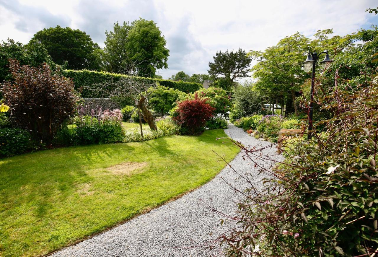 Ashfield House Hotell Grassington Eksteriør bilde The entrance to the walled garden