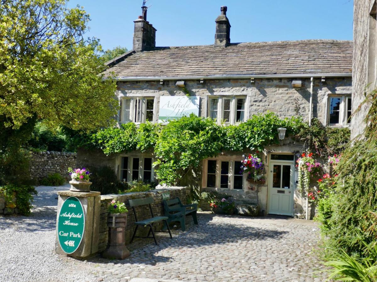 Ashfield House Hotell Grassington Eksteriør bilde The Old Post Office, Martindale