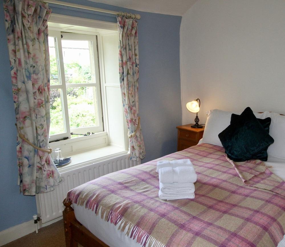 Ashfield House Hotell Grassington Eksteriør bilde A bedroom at the Old Post Office