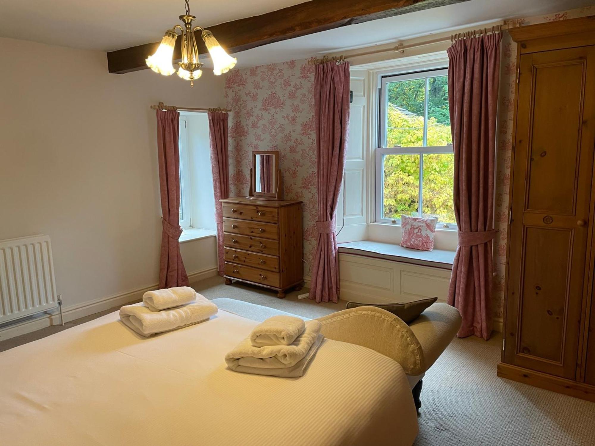 Ashfield House Hotell Grassington Rom bilde The bedroom at The Old School House
