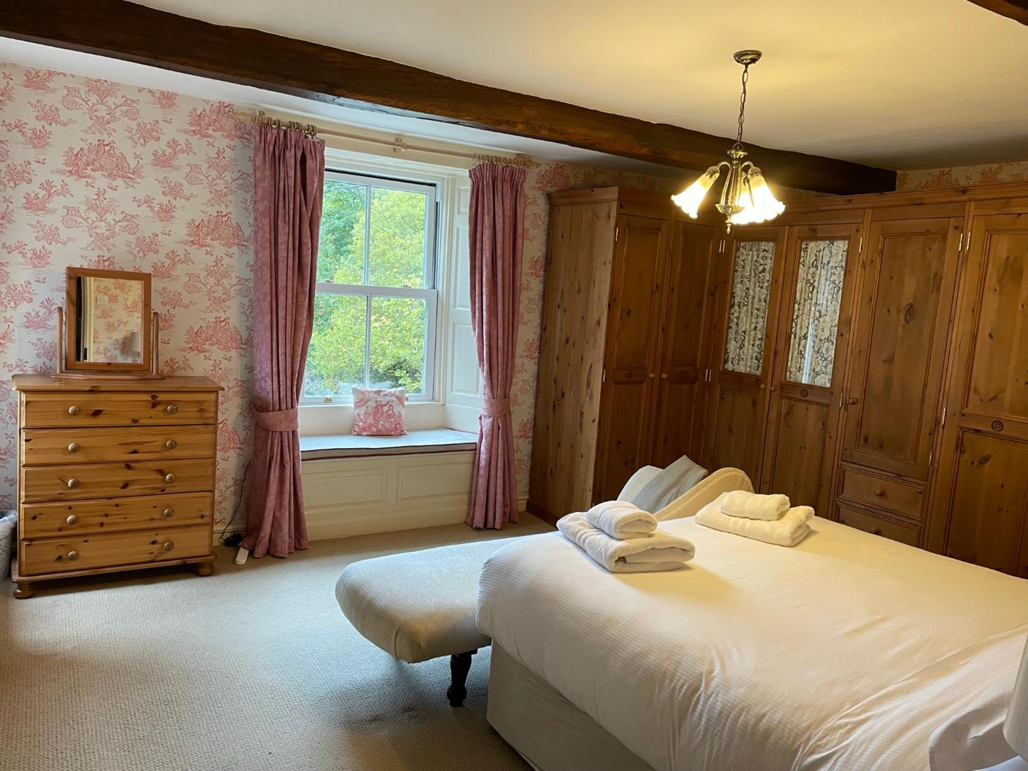 Ashfield House Hotell Grassington Rom bilde The bedroom at The Old Vicarage